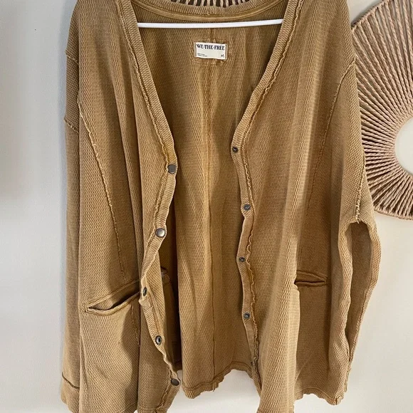 We The Free Camel Button-Up Cardigan Oversized Womens M - Picture 5 of 5